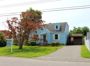 11 Harvey Johnson Dr, Agawam, MA 01001