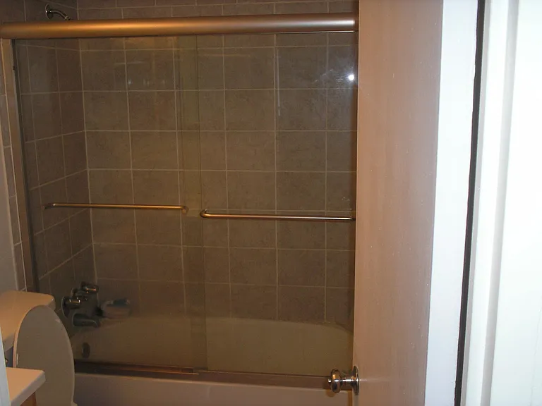 1330 New Hampshire Ave NW #204 — Photo 4