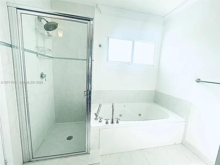 822 NE 19th Ave — Photo 30