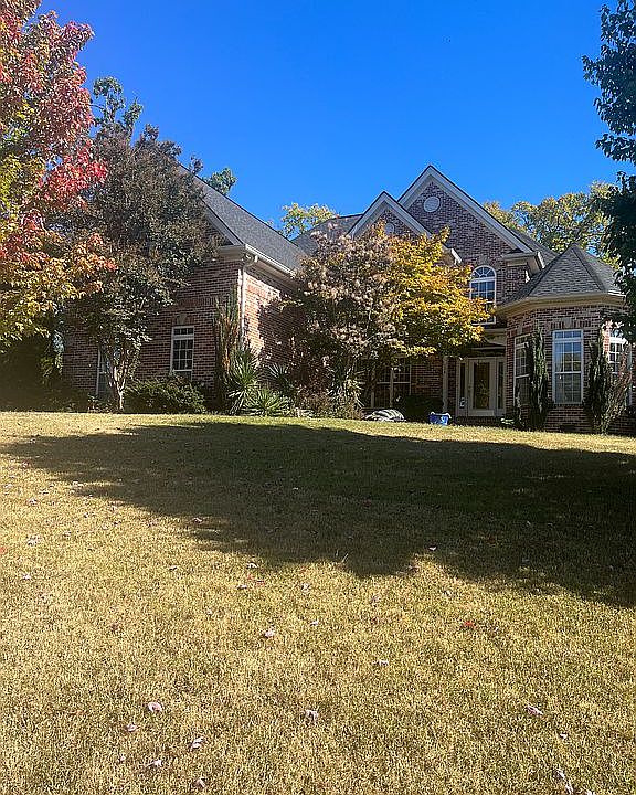 1st image of 136 Shorecrest Cir