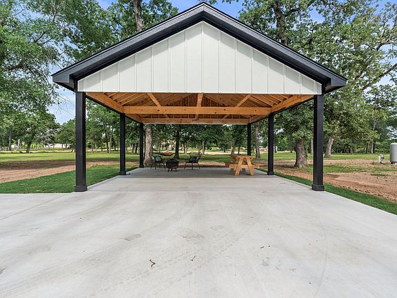 5th image of 39645 Bosque Rd