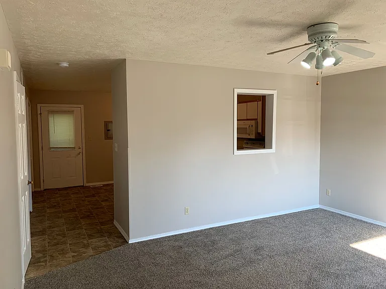 1383 West Allen Street — Photo 5