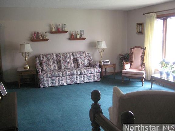 2nd image of 1270 Oakdale Ave