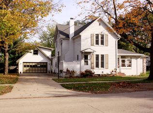 115 S East St, Marengo, IL 60152