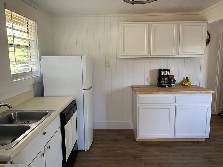 1003 E Bobe St #B — Photo 3