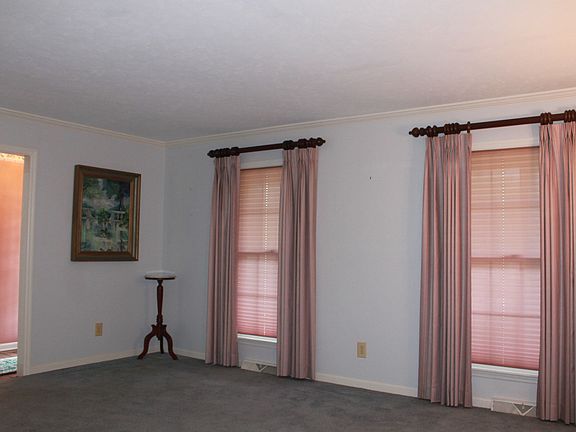 4th image of 4053 Kensington Pl