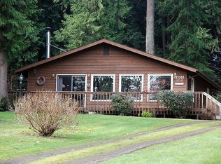 21301 President Point Rd NE, Kingston, WA 98346