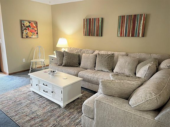 4th image of 709 Millcrest Dr #709