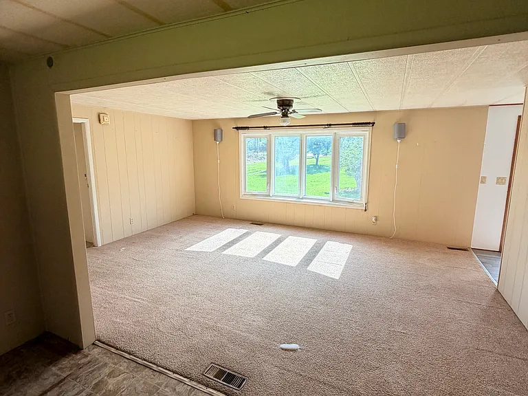 75090 Van Dyke Ave — Photo 15