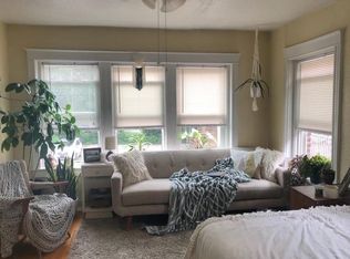 106 W 36th St #1, Kansas City, MO 64111