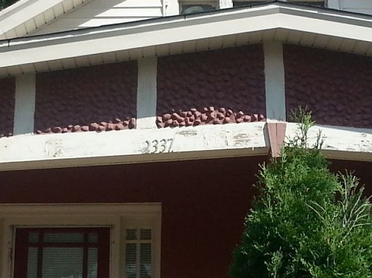 2nd image of 2337 W Oak St