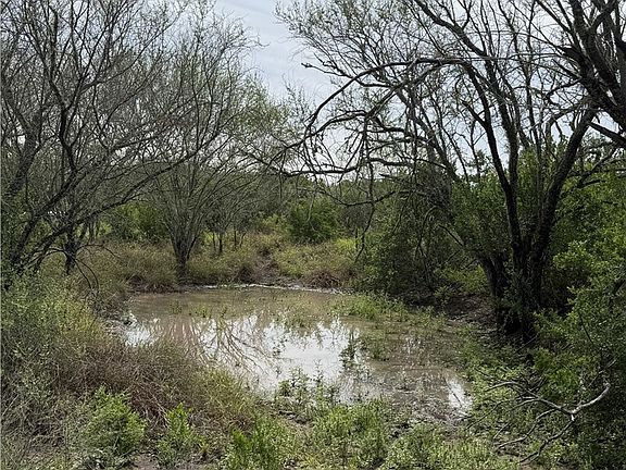 2nd image of 2346 Frontier Rd #1