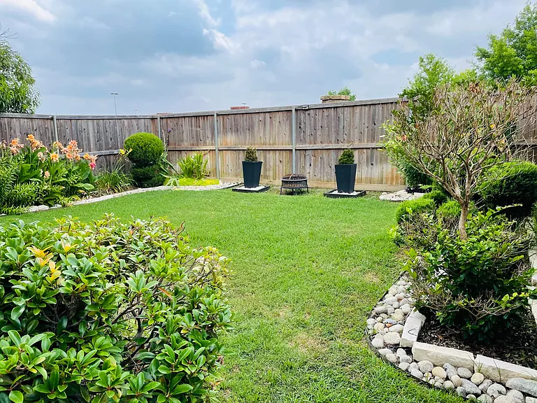 460 Hunt Dr — Photo 18