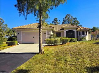 3290 37th Ave NE, Naples, FL 34120