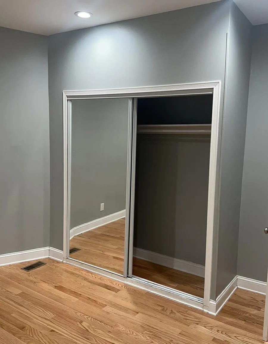 2 bed, 700 sqft, $2,250 — Photo 2