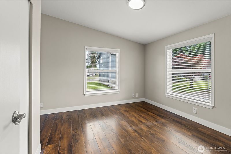 5th image of 1112 Long Road #5