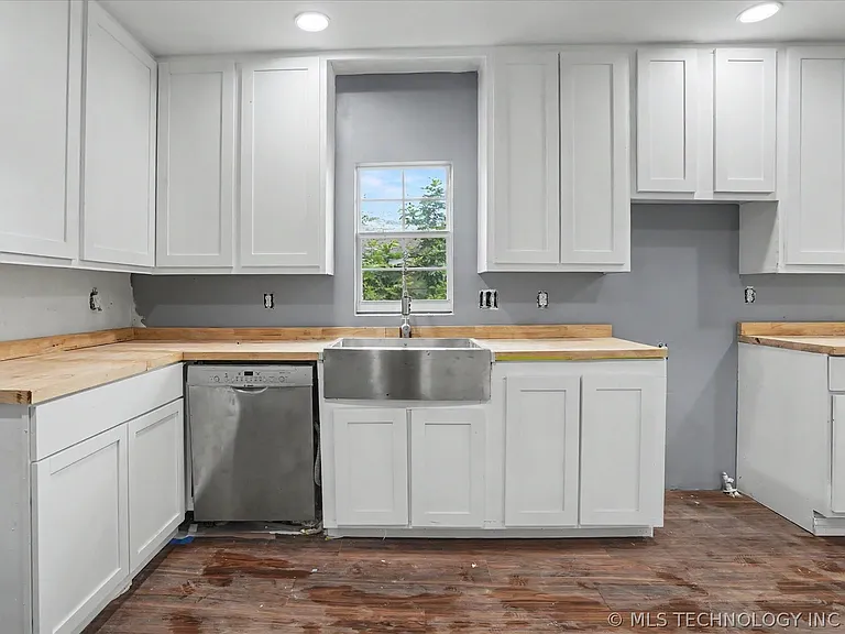 5006 S 32nd West Ave — Photo 11