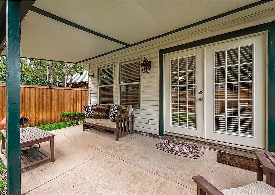 1st image of 3319 Jacobs Dr