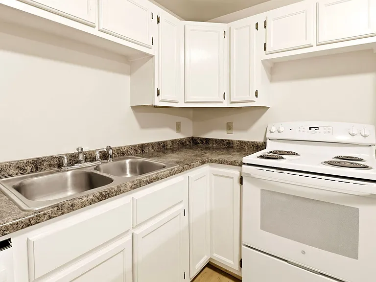 836 Mountain View — Photo 9