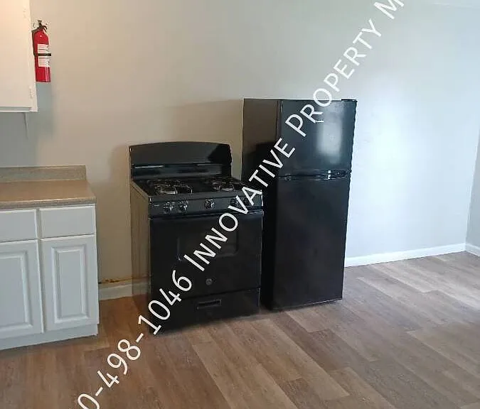 7351 N Dort Hwy #9 — Photo 10