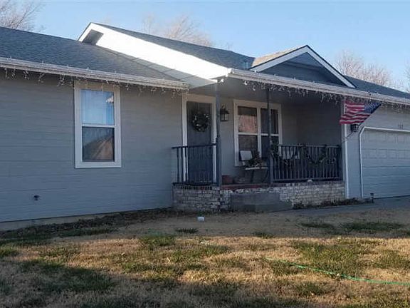 2nd image of 707 S Highland Dr