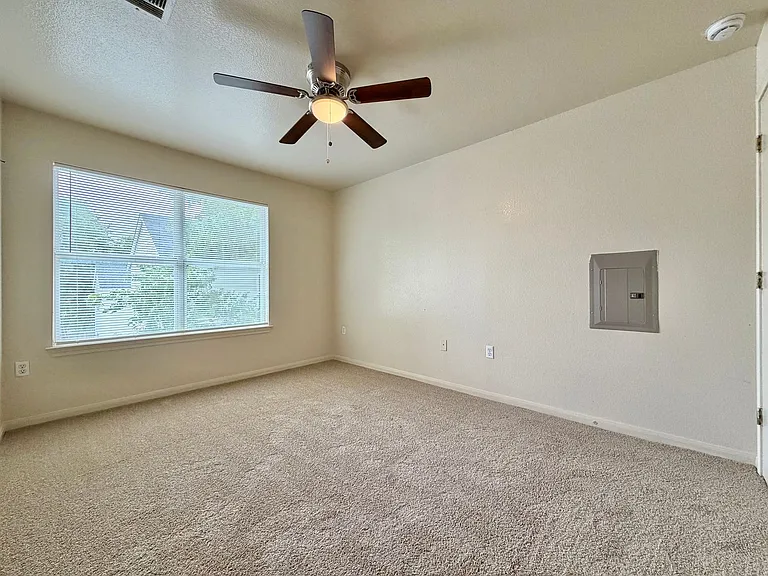7002 Bennett Ave — Photo 17