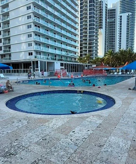 19201 Collins Ave #348 — Photo 4