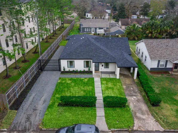 3878 Arbor St, Houston, TX 77004