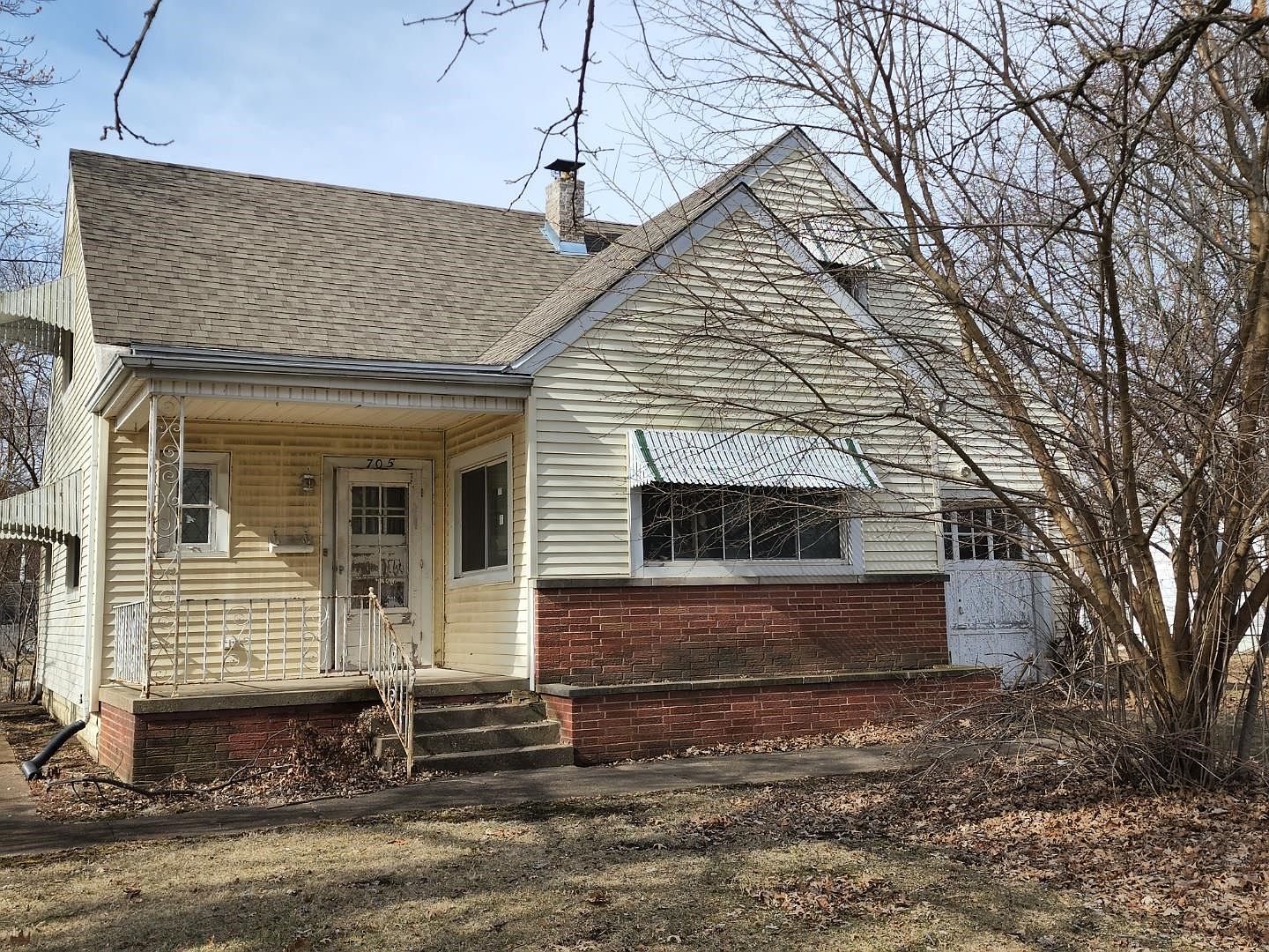 705 N Santa Fe Ave, Chillicothe, IL 61523 Zillow