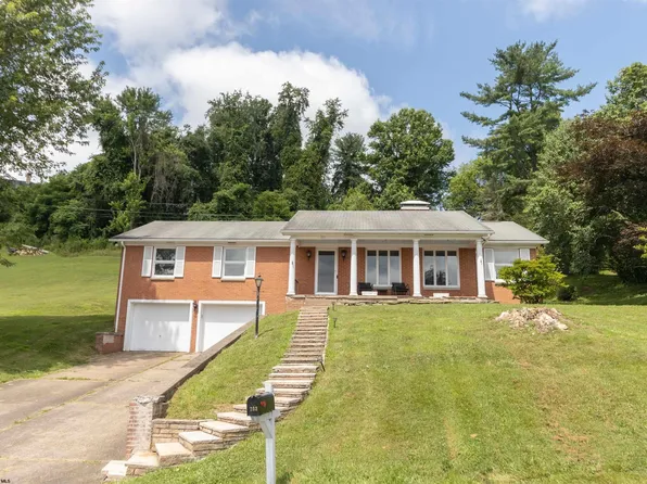 203 Emerson Rd, Clarksburg, WV 26301