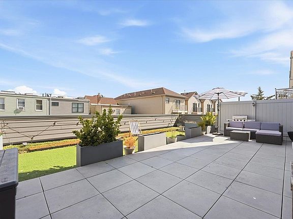 4th image of 580 Palisade Ave APT 202