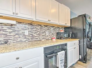 31806 Lakeview Ln, Gravois Mills, MO 65037