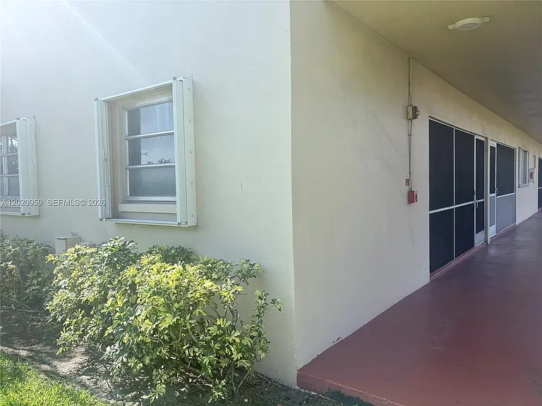 5300 Washington St #R101 — Photo 9