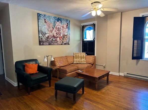 102 Carmel Rd #112, Wheeling, WV 26003