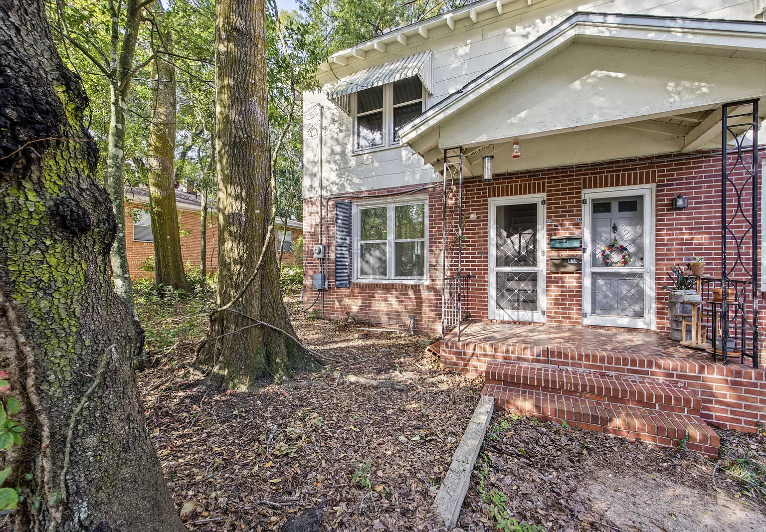 2 bed, 1.0 bath, $950 — Photo 1