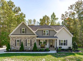 20 Chaucer Ct E, Zebulon, NC 27597