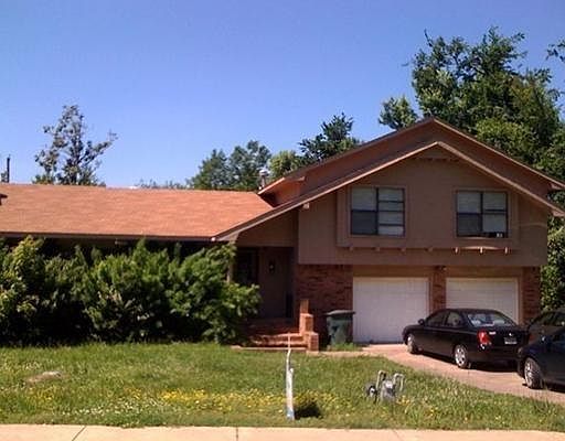1st image of 120 W Poplar St