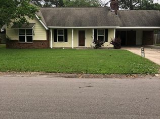 886 Lackland Dr, Biloxi, MS 39532