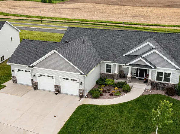 813 Grand Ridge Dr NE, Byron, MN 55920