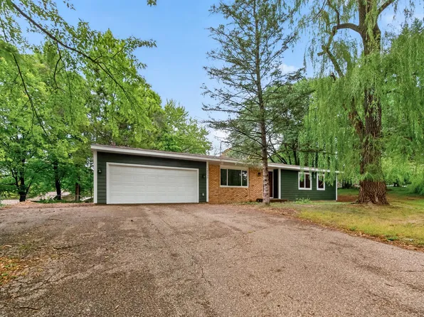 18212 Ginavale Ln, Eden Prairie, MN 55346