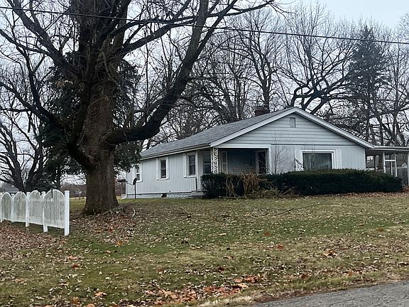 3rd image of 3225 N Brett Ave