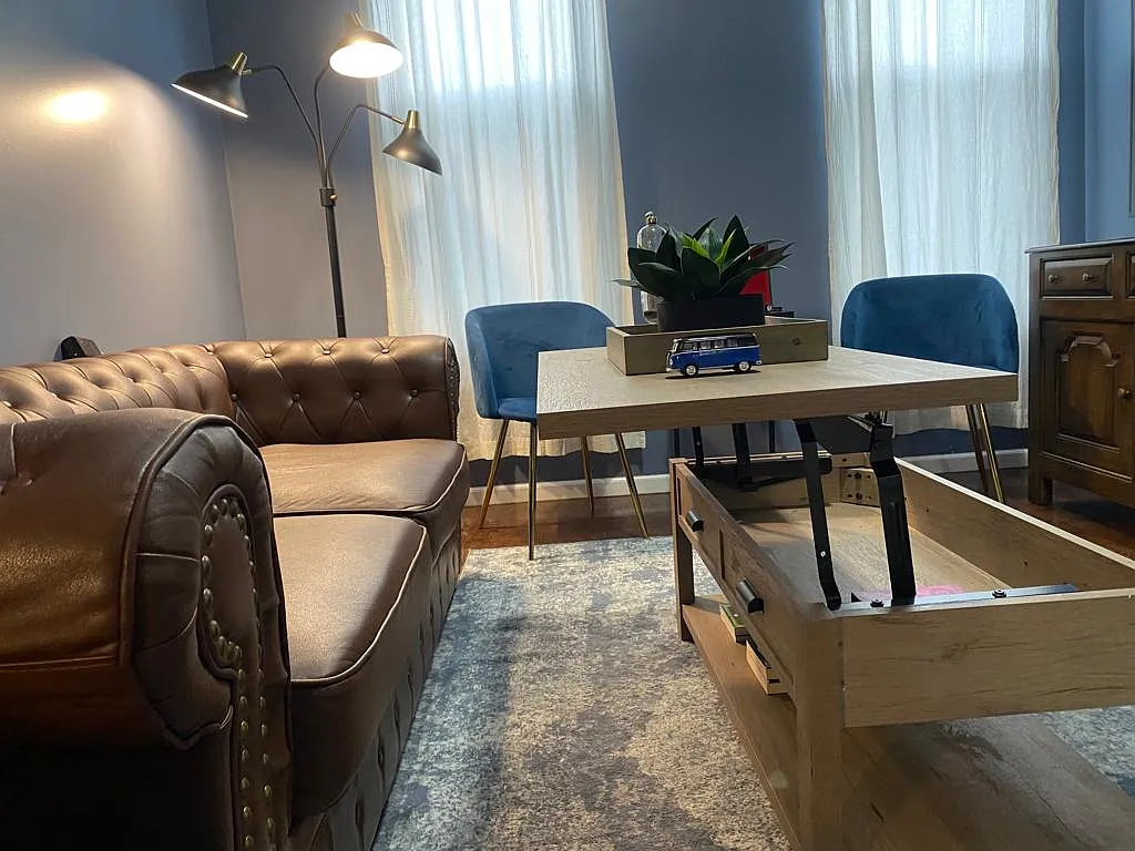 2 bed, 700 sqft, $875 — Photo 2