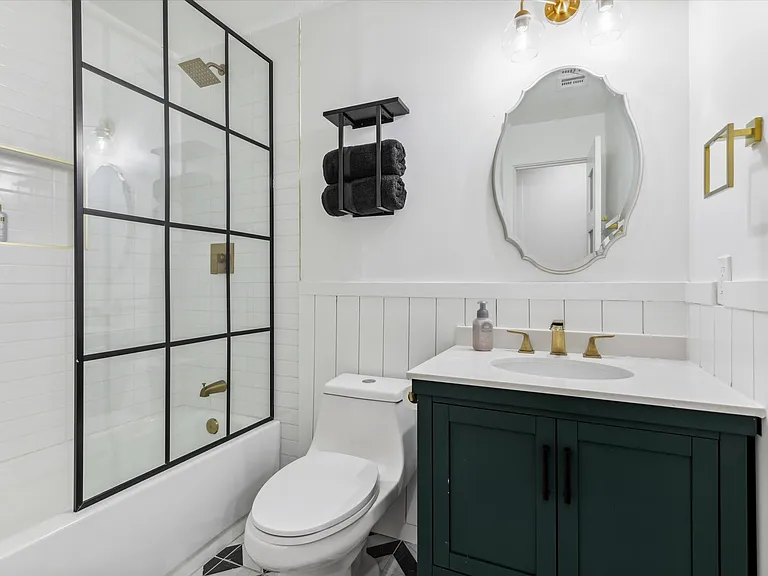 8144 E Clarendon Ave — Photo 16