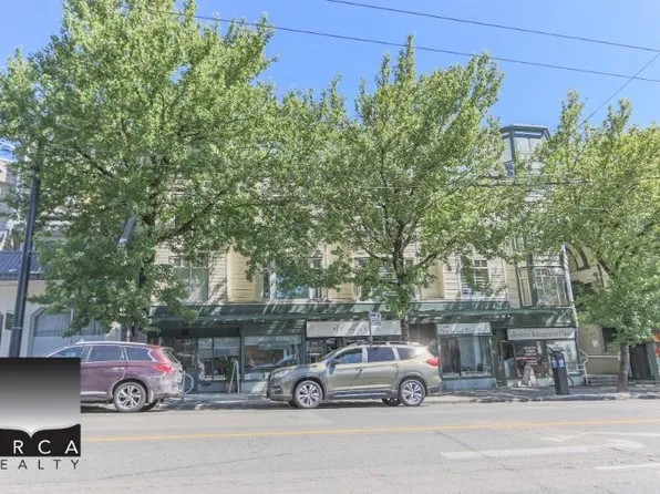 3727 W 10th Ave #301, Vancouver, BC V6R 2G5