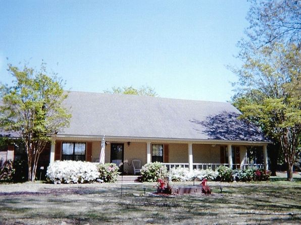 408 Hunters Pkwy