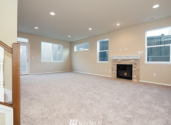 5th image of 8439 74th (Lot #17 Div. 3) Place NE