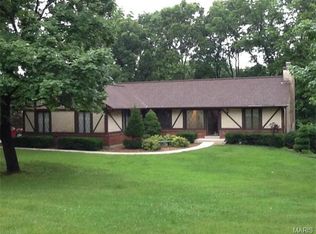 8 Trailside Dr, Lake Saint Louis, MO