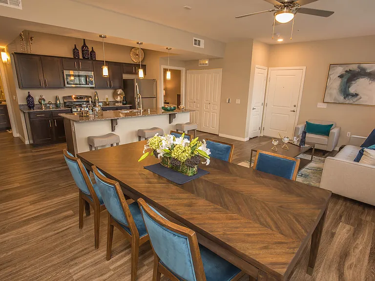 B3 1140 SQFT 2 Bed 2 Bath