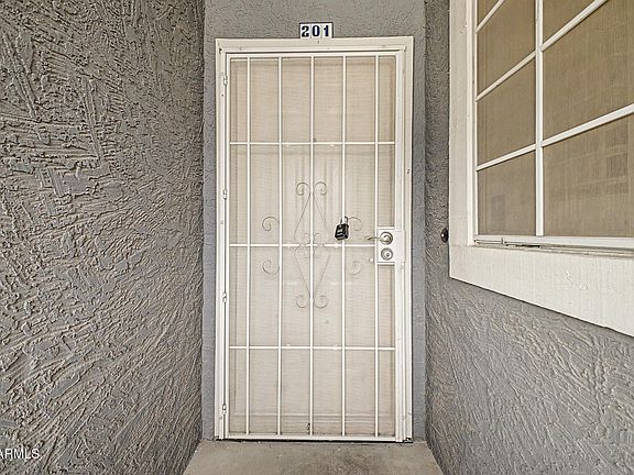 4th image of 255 S KYRENE Road #201