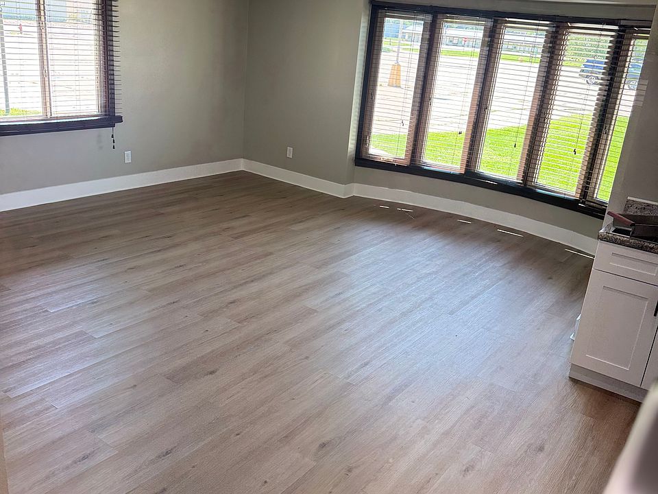 1st image of 200 Valley View Dr #102